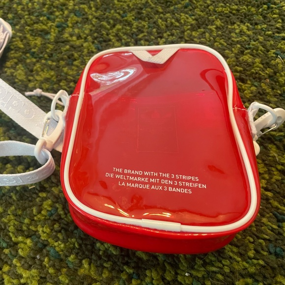 Adidas Originals unisex-Red clear Tinted Festival Crossbody - Picture 3 of 3